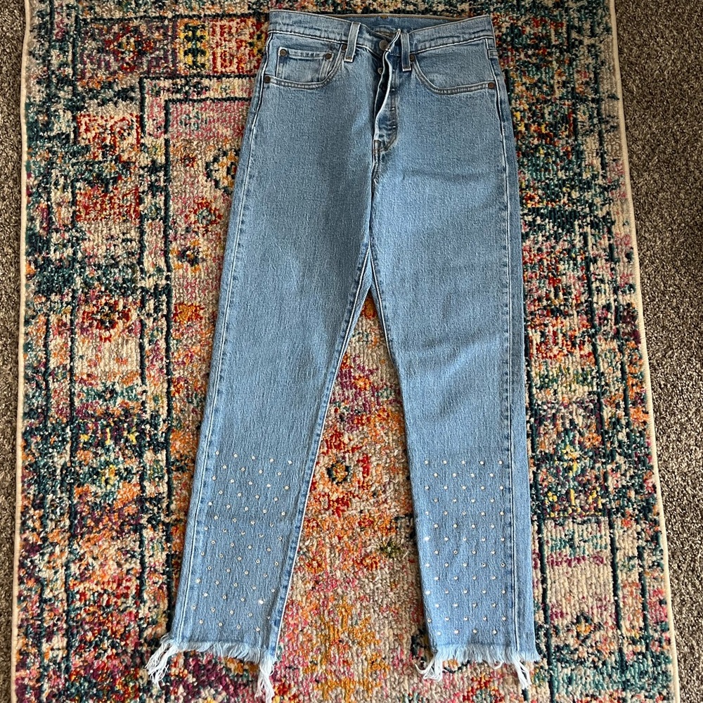 NWOT Levi’s Premium Rhinestone 90s Skinny Jeans